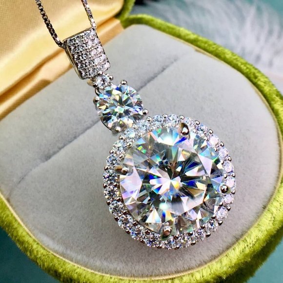 Jewelry - Certified 11ct. t.w. Moissanite Diamond Halo Necklace NEW